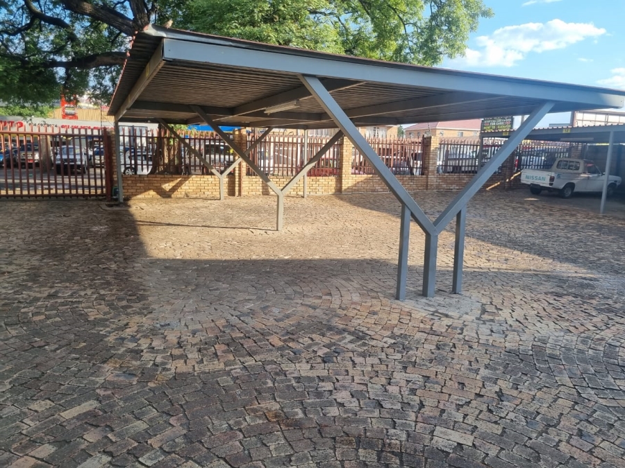 1 Bedroom Property for Sale in Rustenburg Central North West